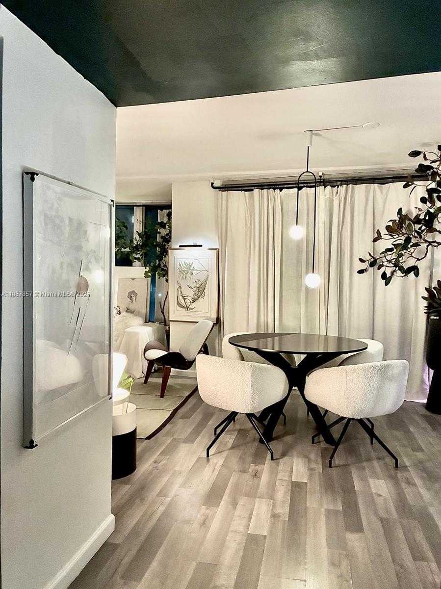 Small Image of 900 BAY DR #207, Miami Beach Number 3