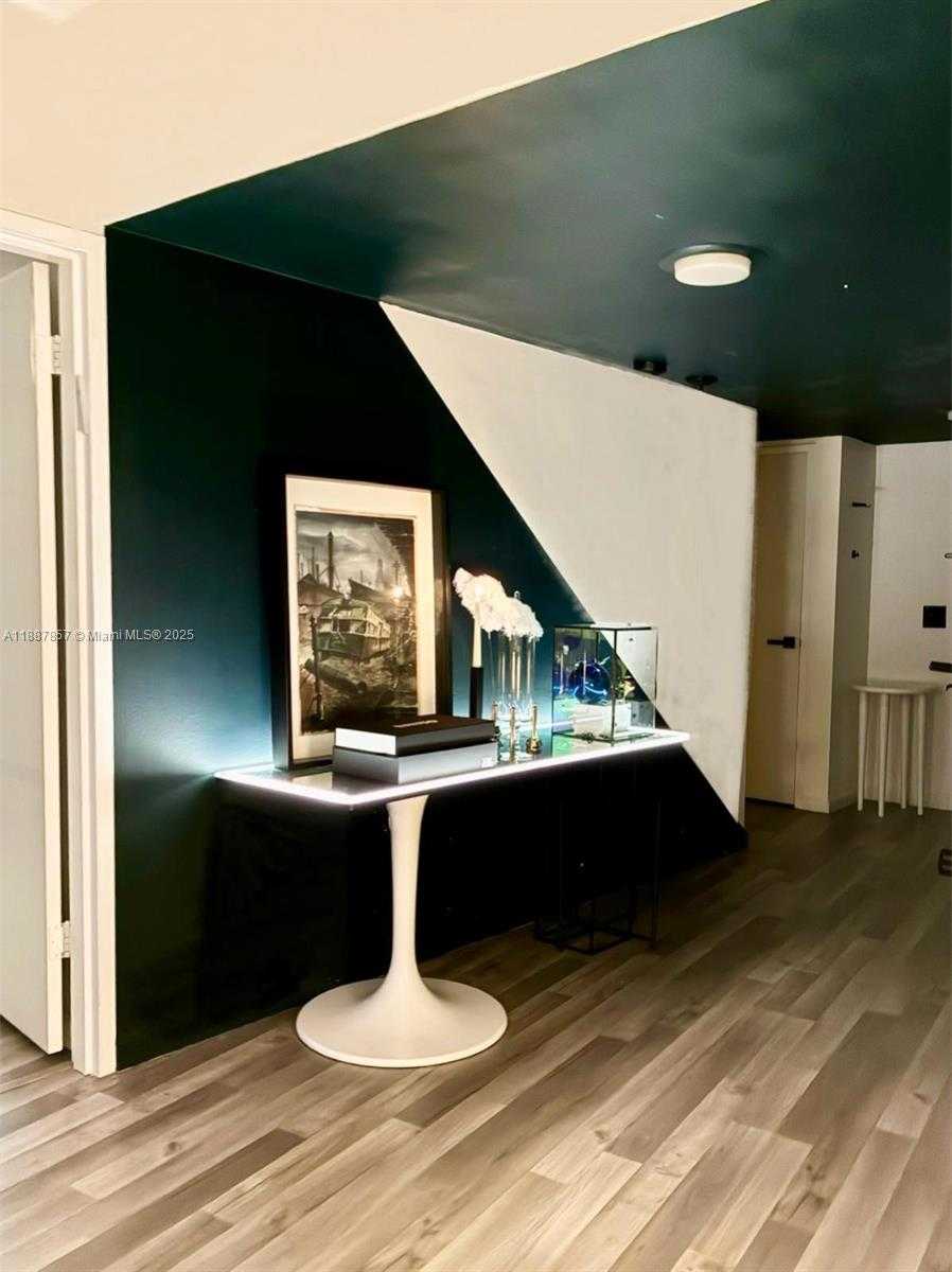 Small Image of 900 BAY DR #207, Miami Beach Number 6