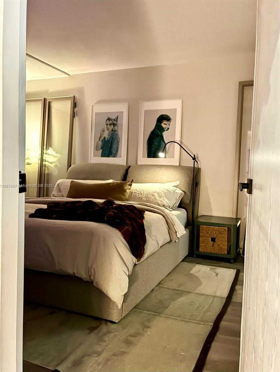 Small Image of 900 BAY DR #207, Miami Beach Number 8