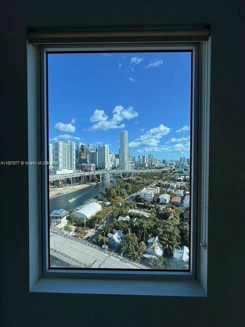 Small Image of 10 SOUTH WEST SOUTH RIVER DR #PHI03, Miami Number 13