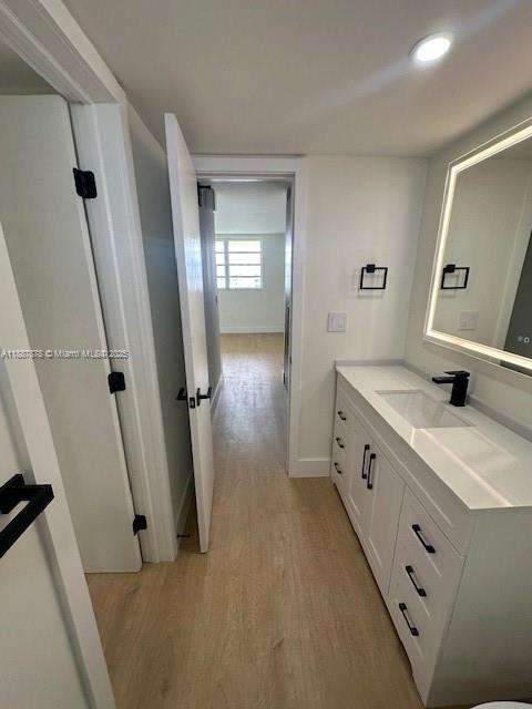 Small Image of 2930 POINT EAST DR #E610, Aventura Number 11