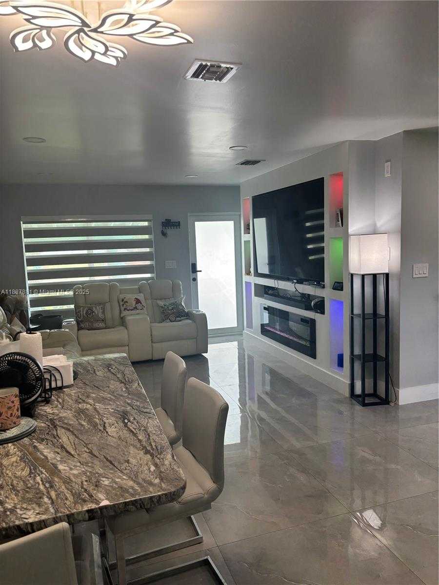 Small Image of 14500 SOUTH WEST 289TH ST, Homestead Number 2