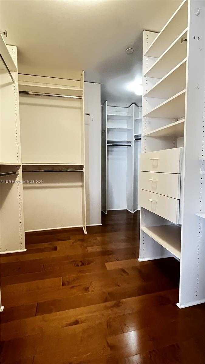 Small Image of 21150 POINT PL #1202, Aventura Number 24