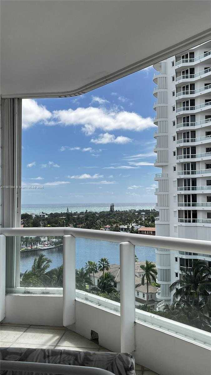 Small Image of 21150 POINT PL #1202, Aventura Number 26