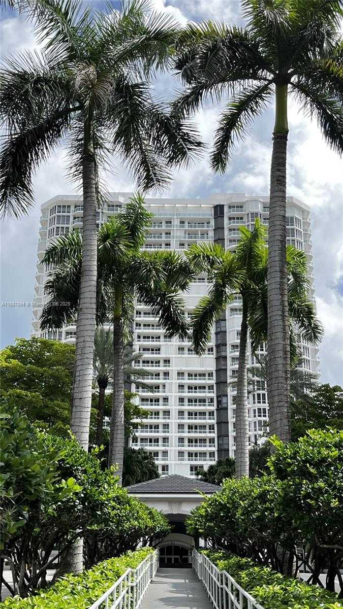 Small Image of 21150 POINT PL #1202, Aventura Number 30