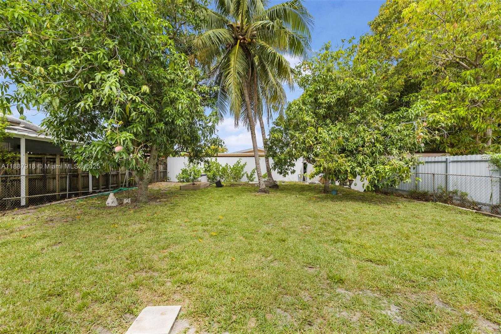 Small Image of 1232 NORTH WEST 32ND PL #1, Miami Number 25