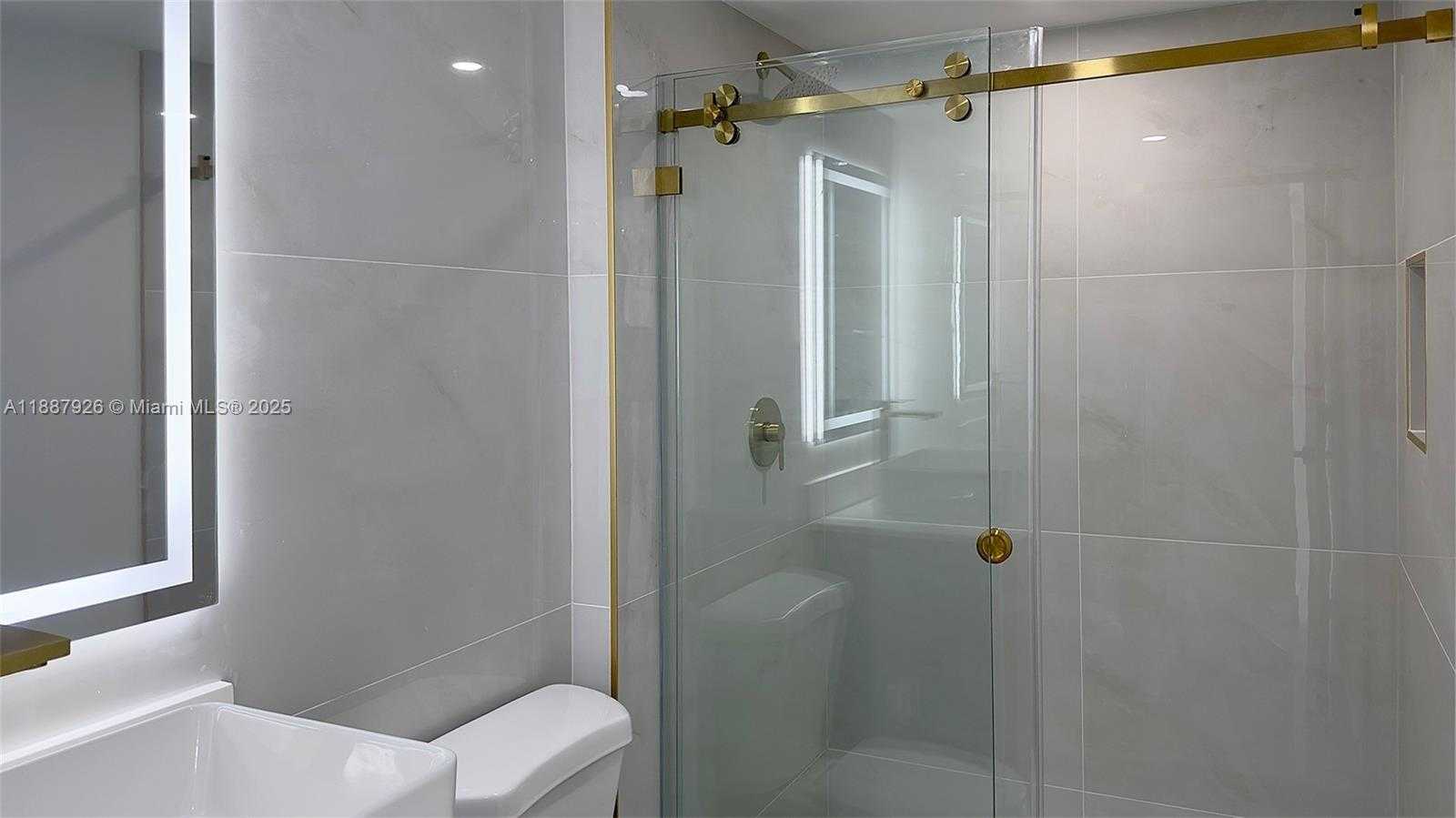 Small Image of 3301 NORTH COUNTRY CLUB DR #502, Aventura Number 11