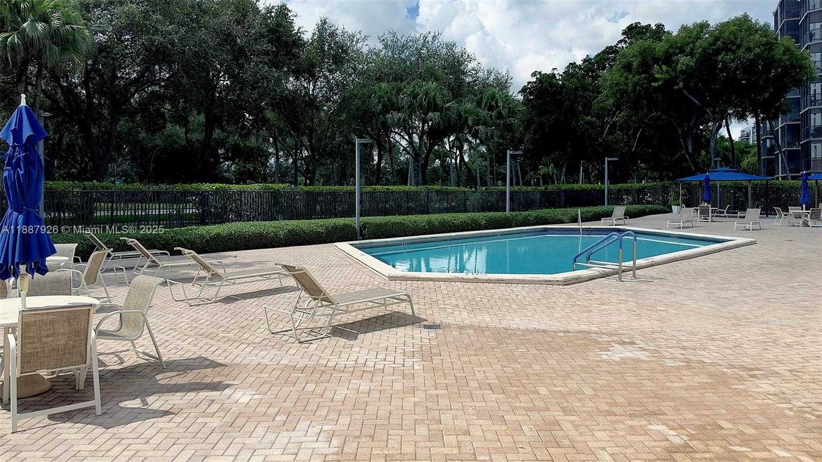 Small Image of 3301 NORTH COUNTRY CLUB DR #502, Aventura Number 23