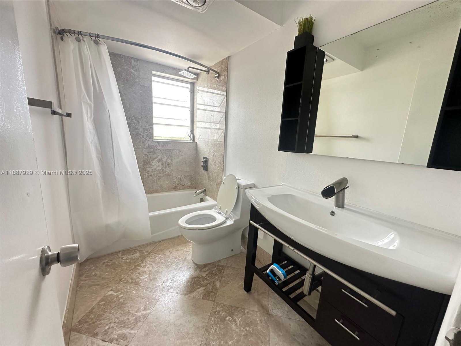 Small Image of 900 NORTH EAST 12TH AVE #501, Hallandale Beach Number 10