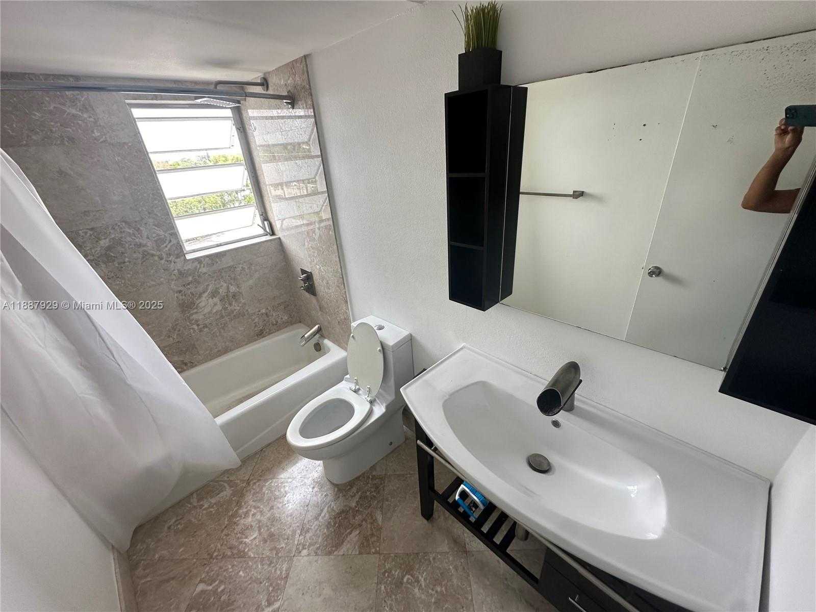 Small Image of 900 NORTH EAST 12TH AVE #501, Hallandale Beach Number 11