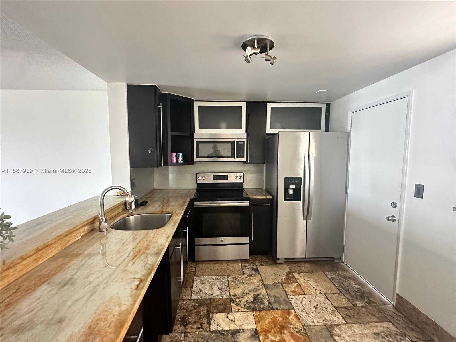 Small Image of 900 NORTH EAST 12TH AVE #501, Hallandale Beach Number 4