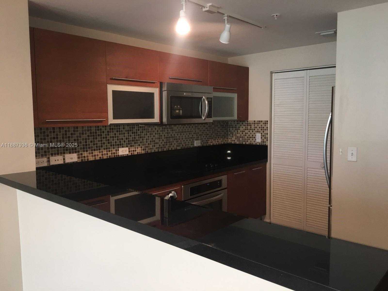 Small Image of 253 NORTH EAST 2ND ST #1504, Miami Number 7