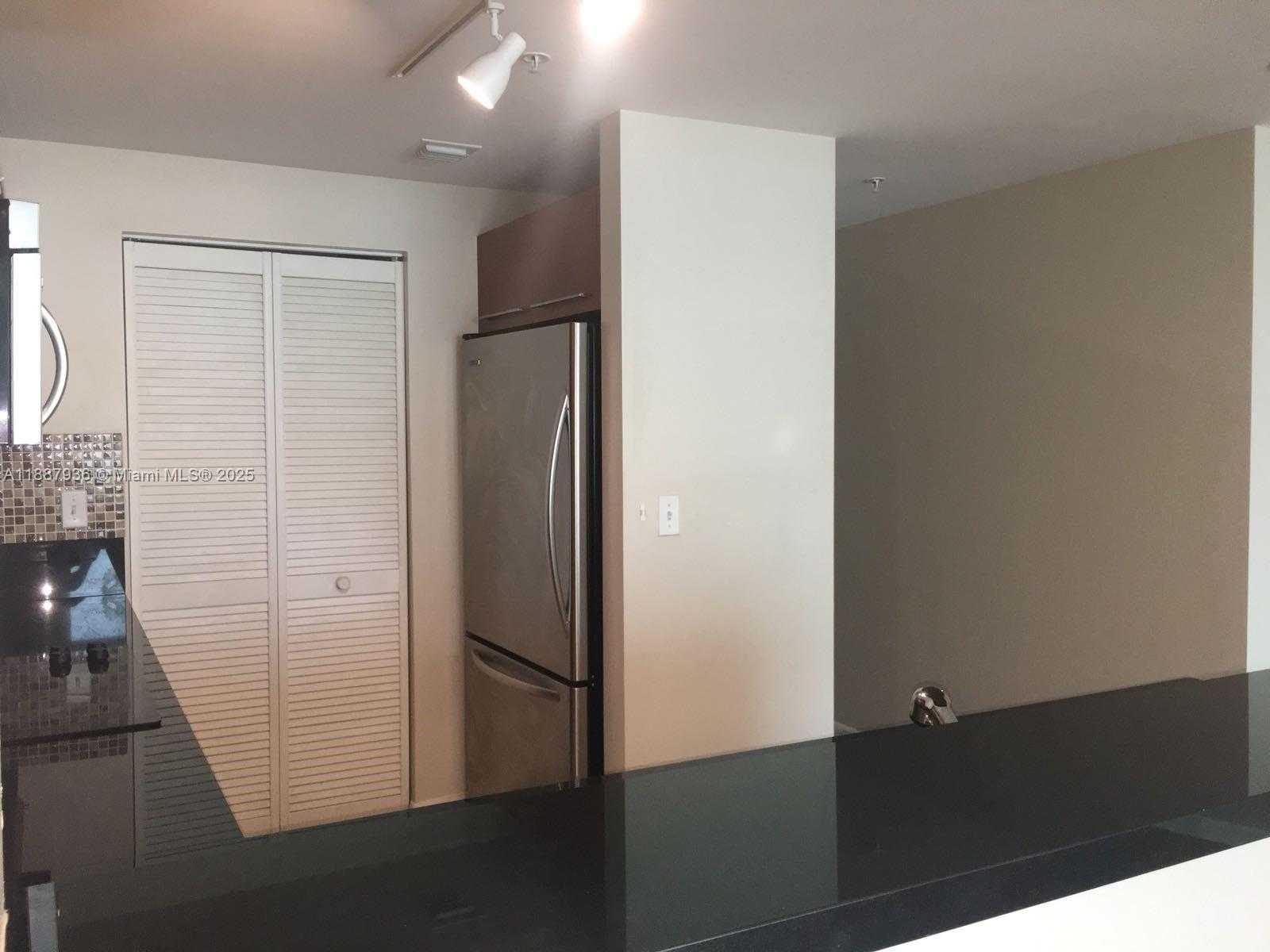 Small Image of 253 NORTH EAST 2ND ST #1504, Miami Number 9