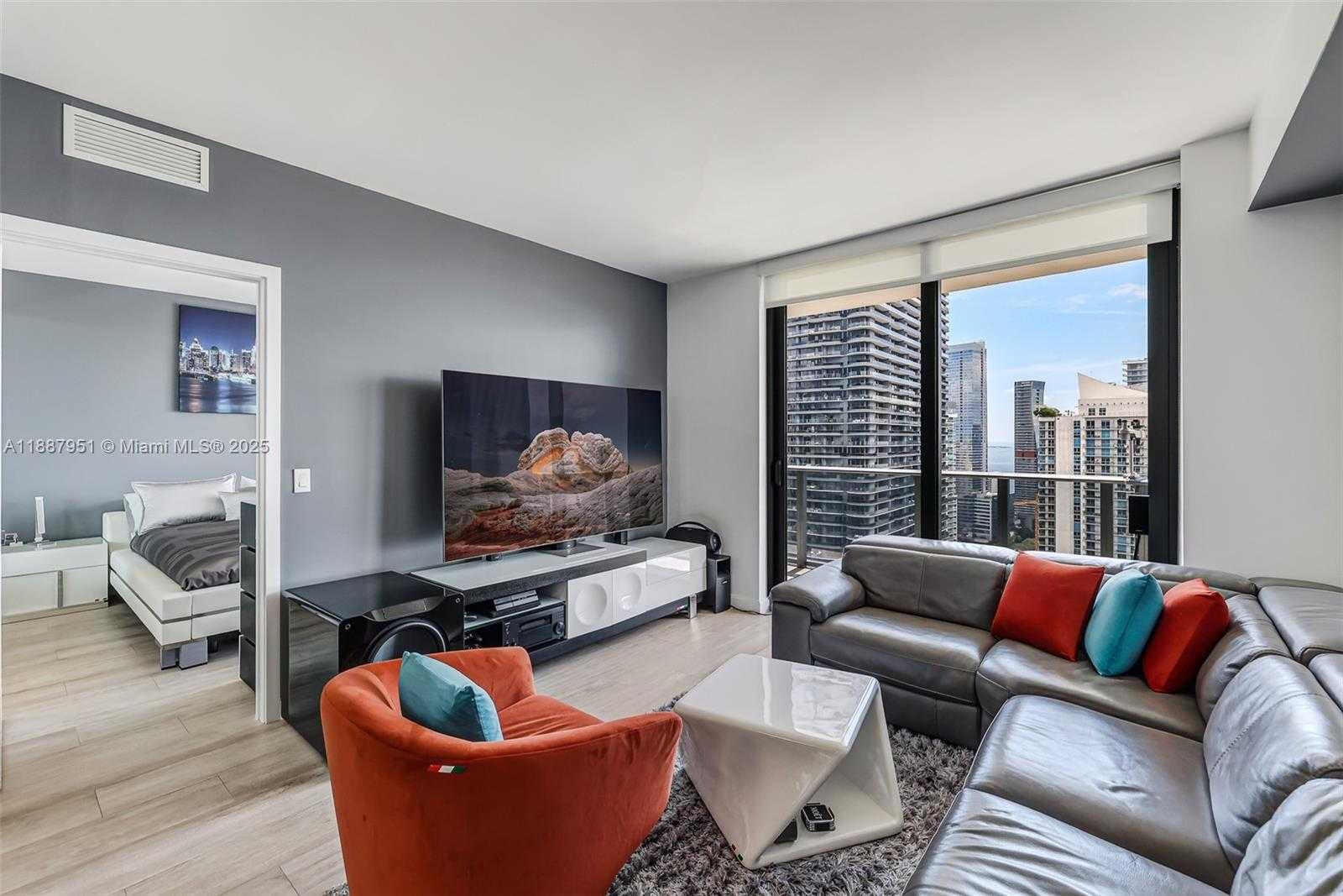 Small Image of 45 SOUTH WEST 9TH ST #3905, Miami Number 15