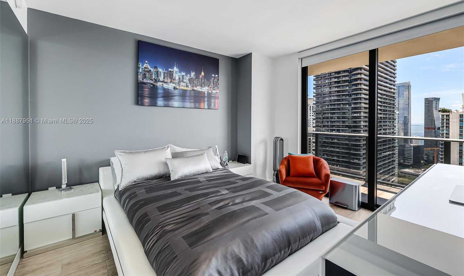 Small Image of 45 SOUTH WEST 9TH ST #3905, Miami Number 23