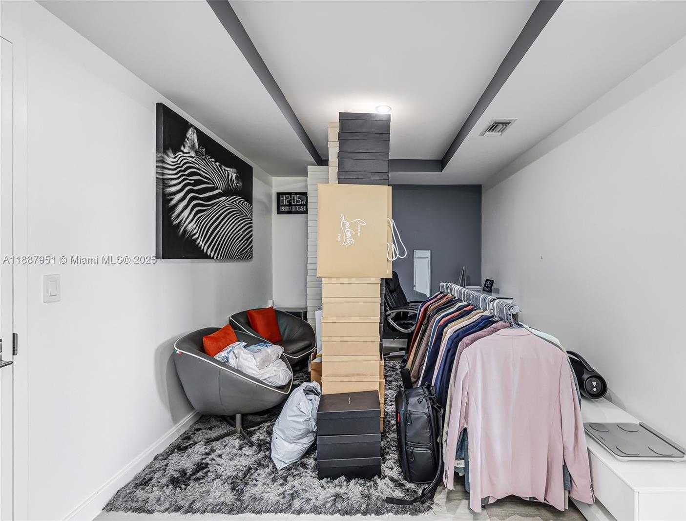 Small Image of 45 SOUTH WEST 9TH ST #3905, Miami Number 32