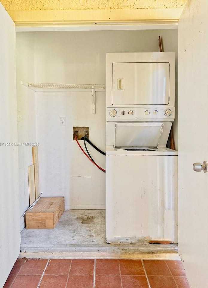 Imagen de Pequeño Objeto
