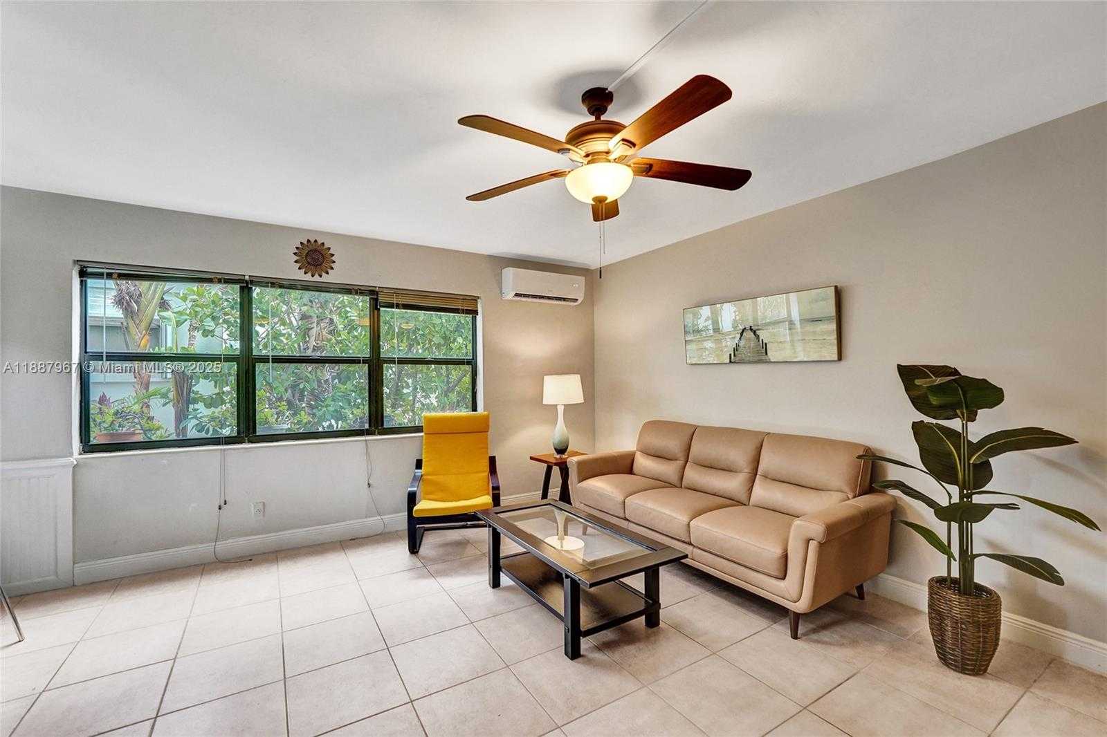 Small Image of 343 PALM ST #3, Hollywood Number 22