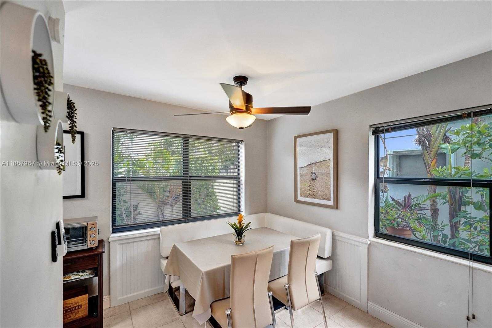 Small Image of 343 PALM ST #3, Hollywood Number 29