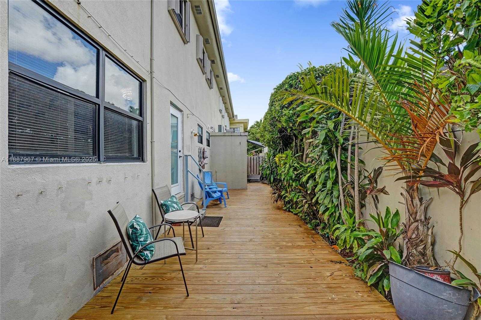 Small Image of 343 PALM ST #3, Hollywood Number 51
