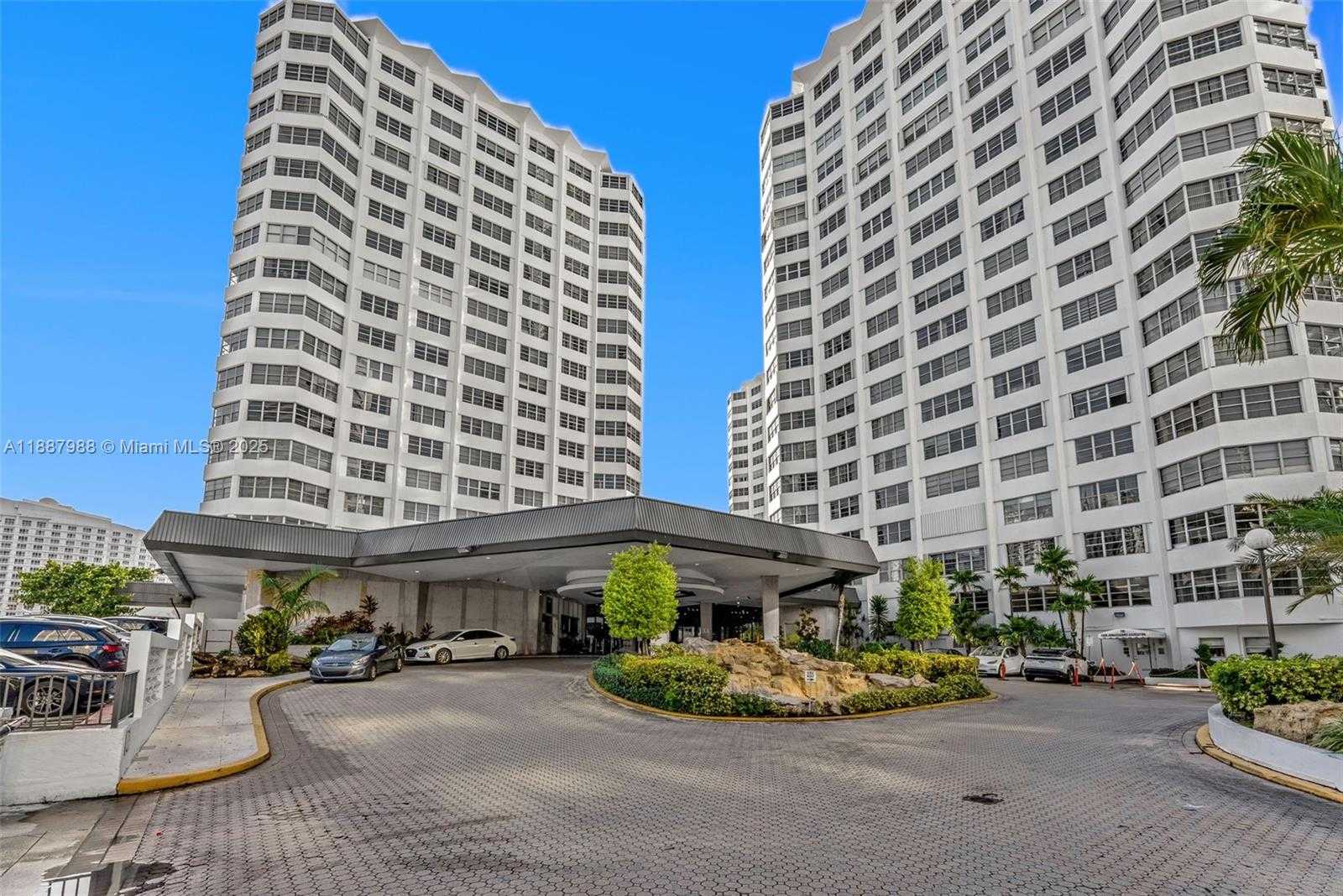 Small Image of 801 BRICKELL BAY DR #2066, Miami Number 6