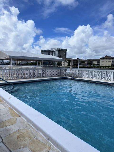 Small Image of 1801 SOUTH OCEAN DR #541, Hallandale Beach Number 10