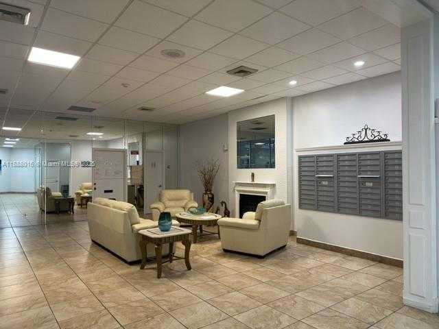 Small Image of 1801 SOUTH OCEAN DR #541, Hallandale Beach Number 13