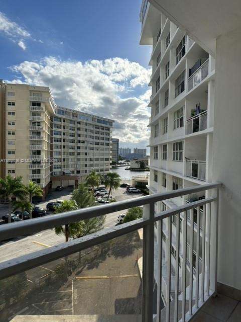 Small Image of 1801 SOUTH OCEAN DR #541, Hallandale Beach Number 8