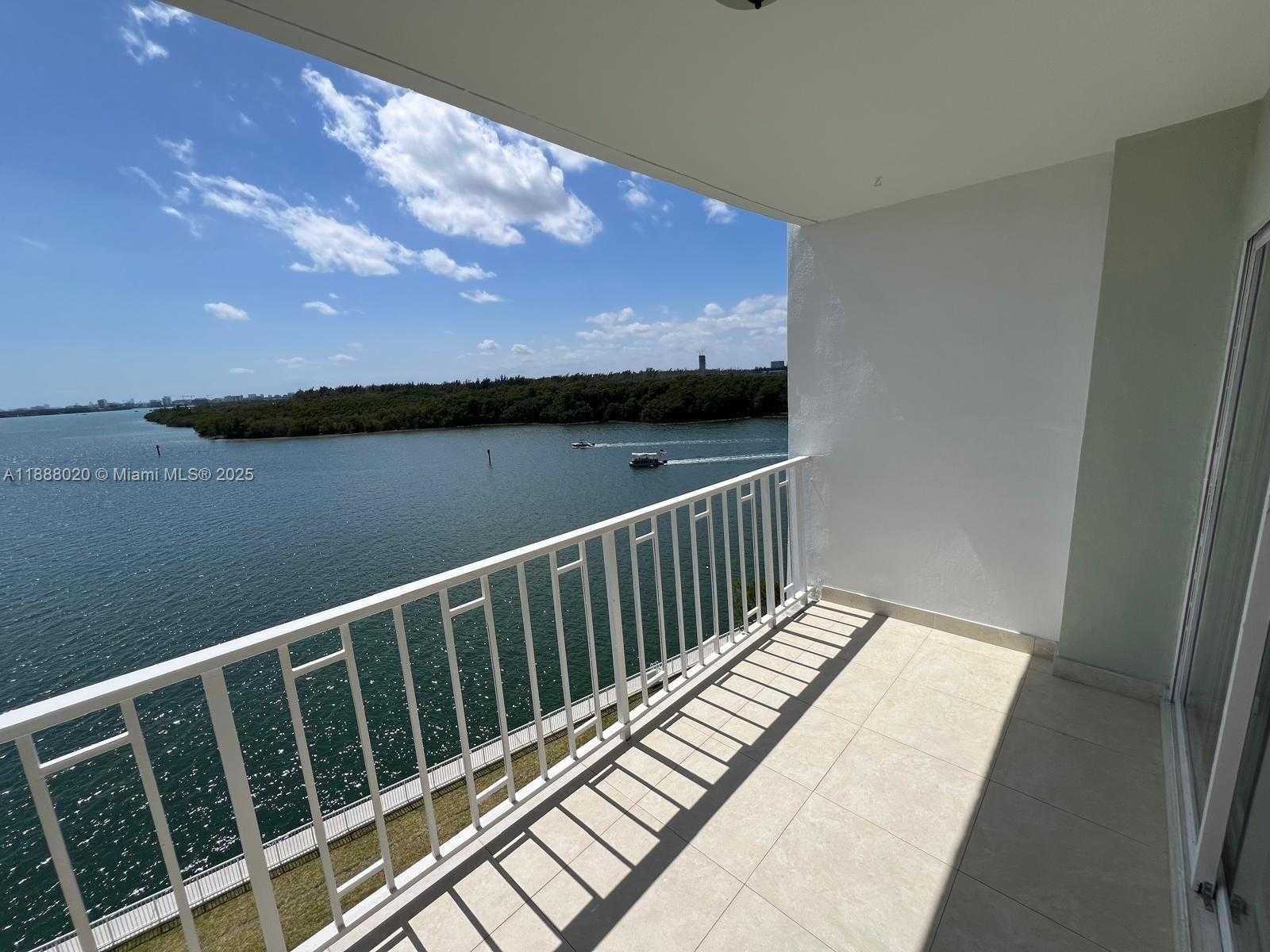 Small Image of 500 BAYVIEW DR #1230, Sunny Isles Beach Number 24