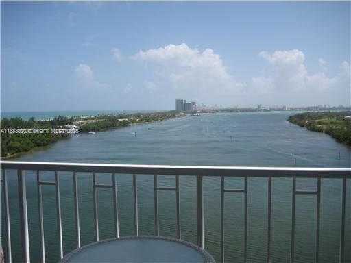 Small Image of 500 BAYVIEW DR #1230, Sunny Isles Beach Number 4