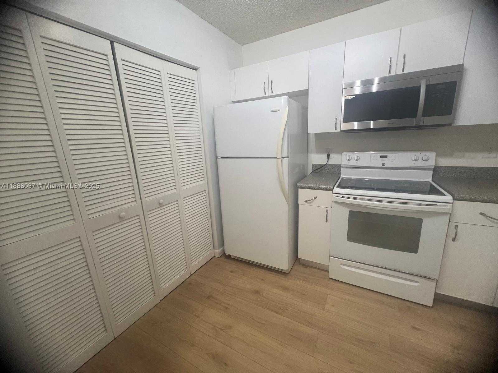 Small Image of 8900 COLLINS AVE #203, Surfside Number 4