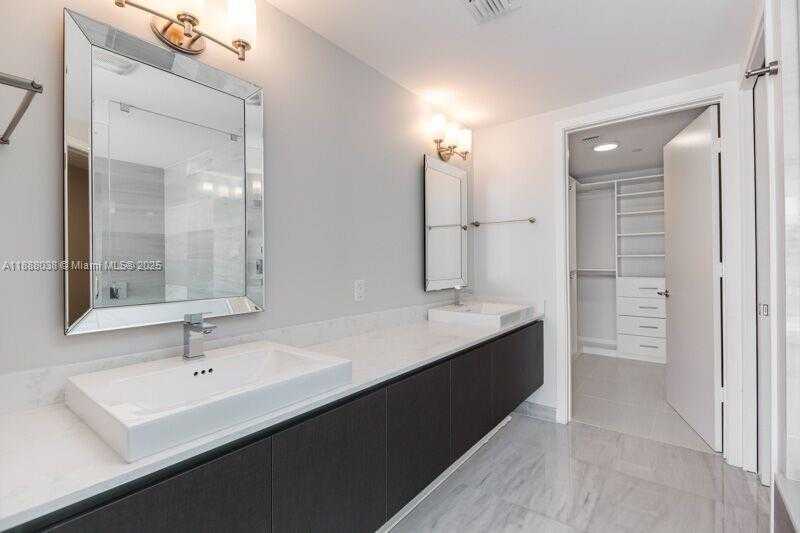 Small Image of 1201 20TH ST #312, Miami Beach Number 14