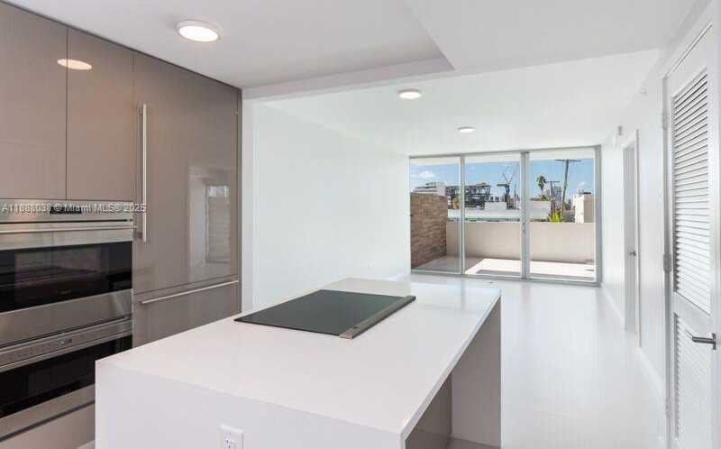 Small Image of 1201 20TH ST #312, Miami Beach Number 18