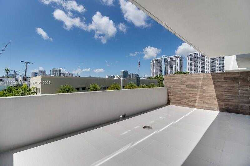 Small Image of 1201 20TH ST #312, Miami Beach Number 23