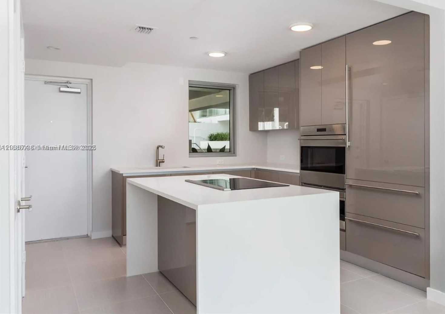 Small Image of 1201 20TH ST #312, Miami Beach Number 6