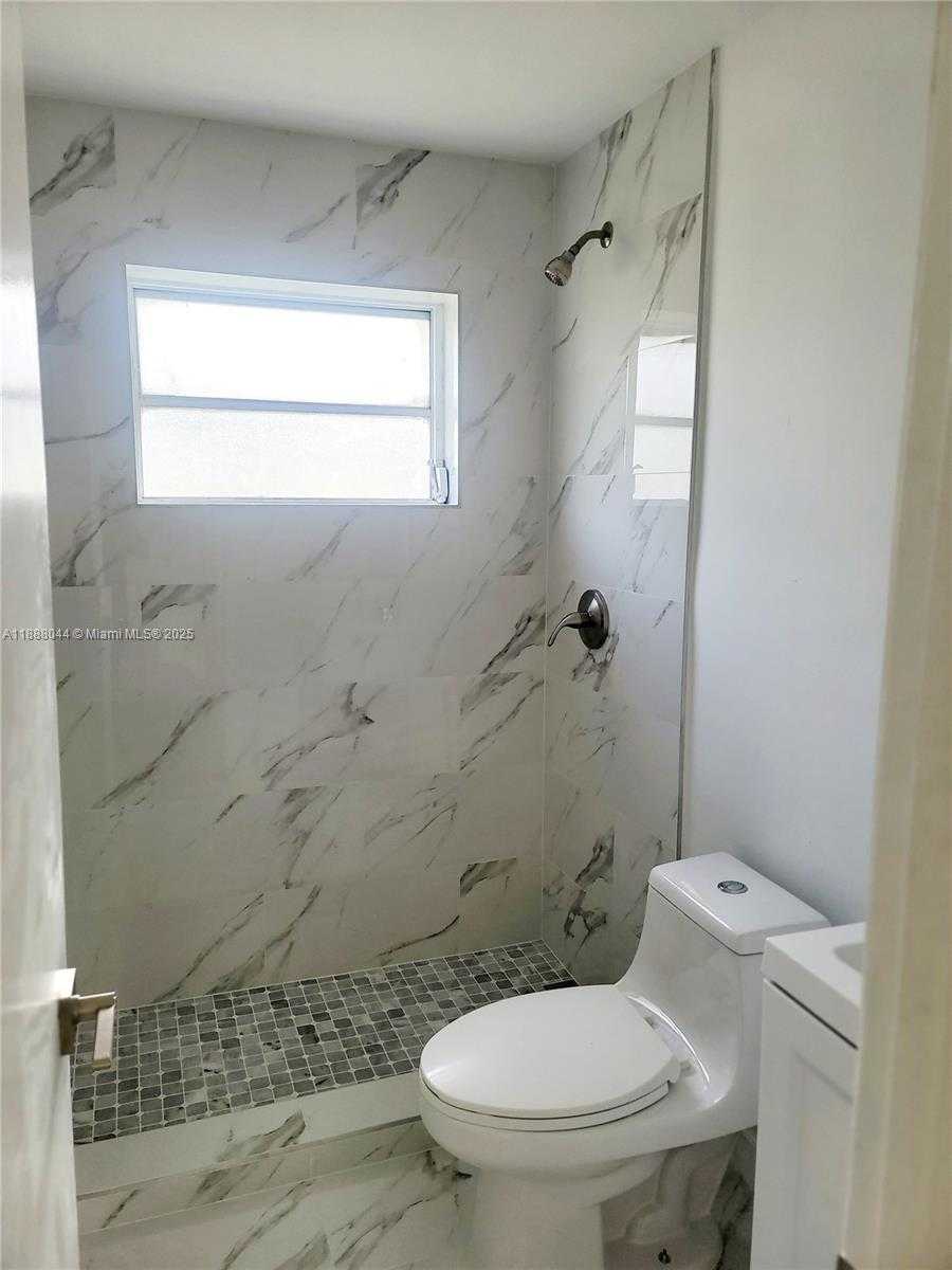 Small Image of 25443 SOUTH WEST 107 CT, Homestead Number 6