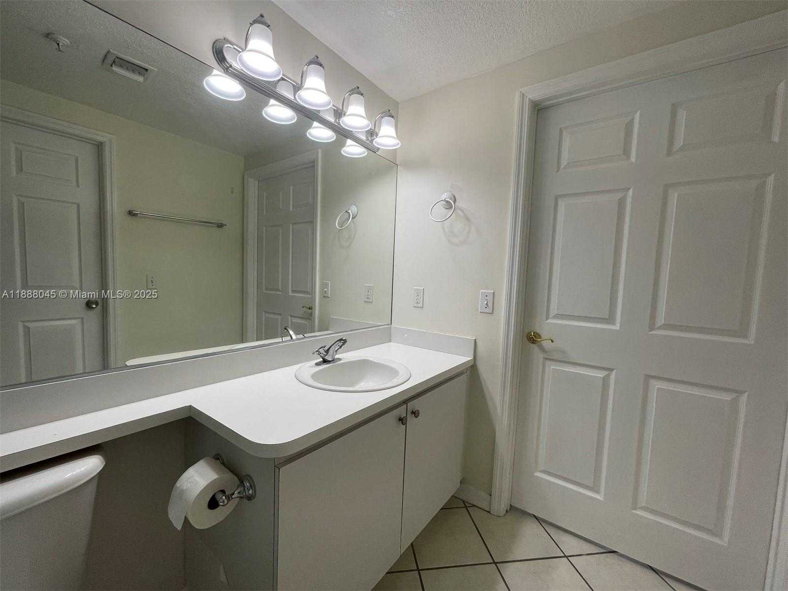 Small Image of 3500 CORAL WAY #813, Miami Number 18