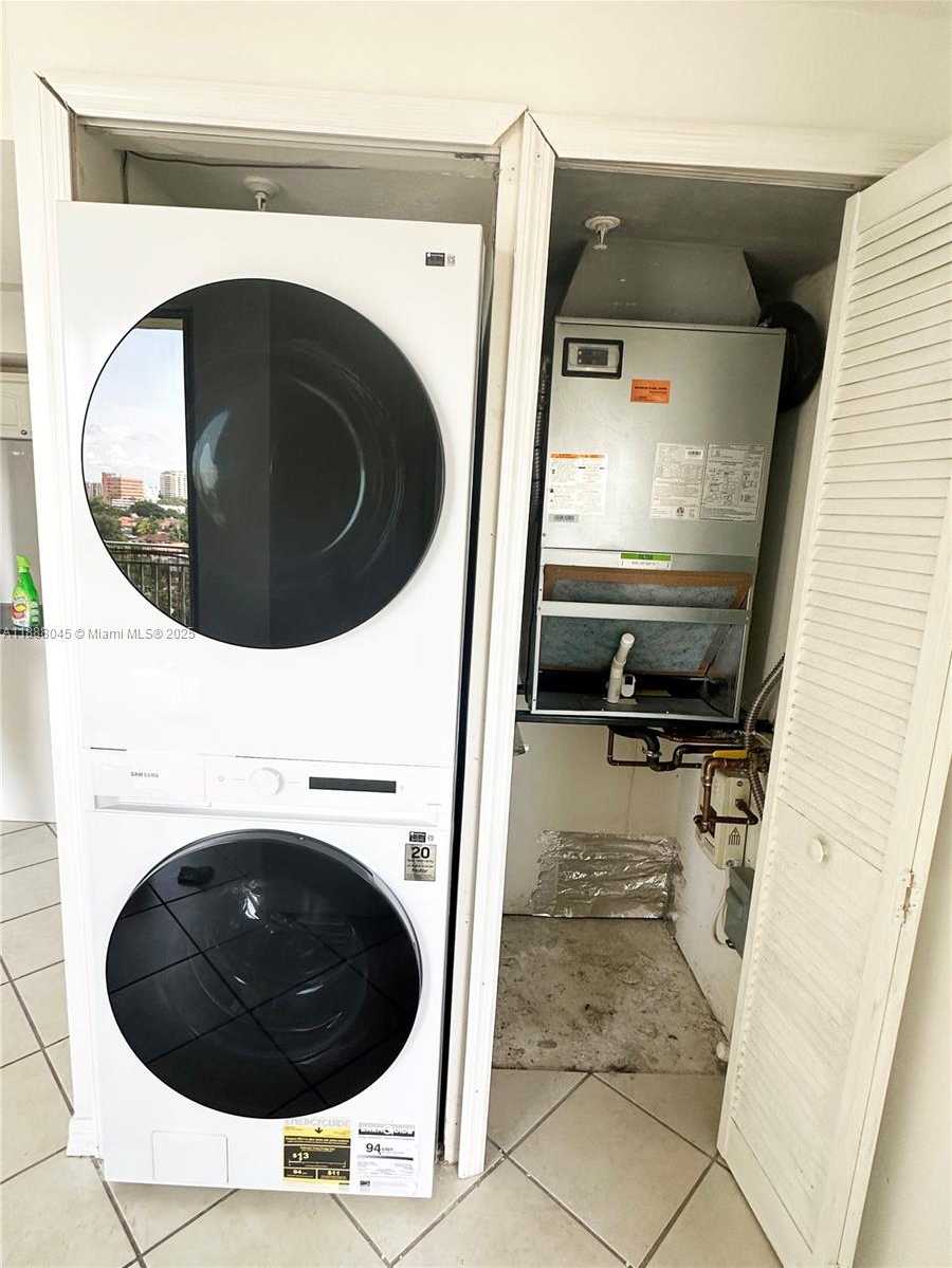 Small Image of 3500 CORAL WAY #813, Miami Number 24