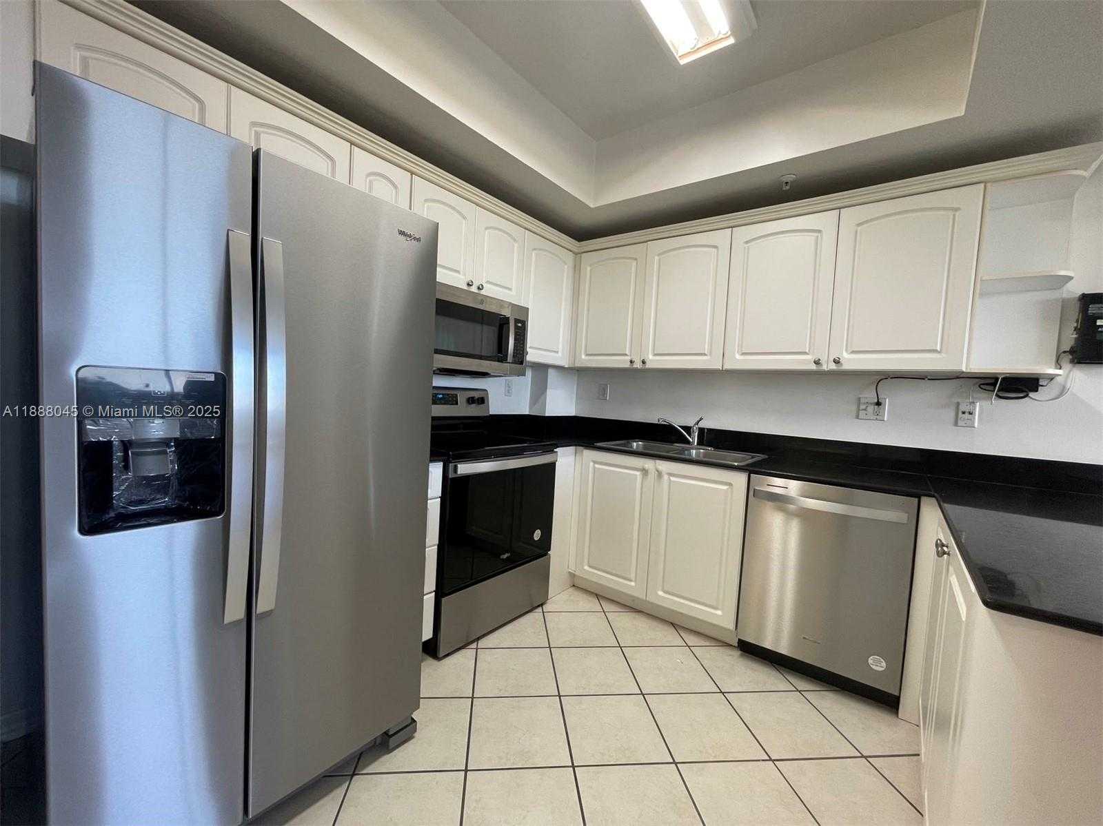 Small Image of 3500 CORAL WAY #813, Miami Number 5