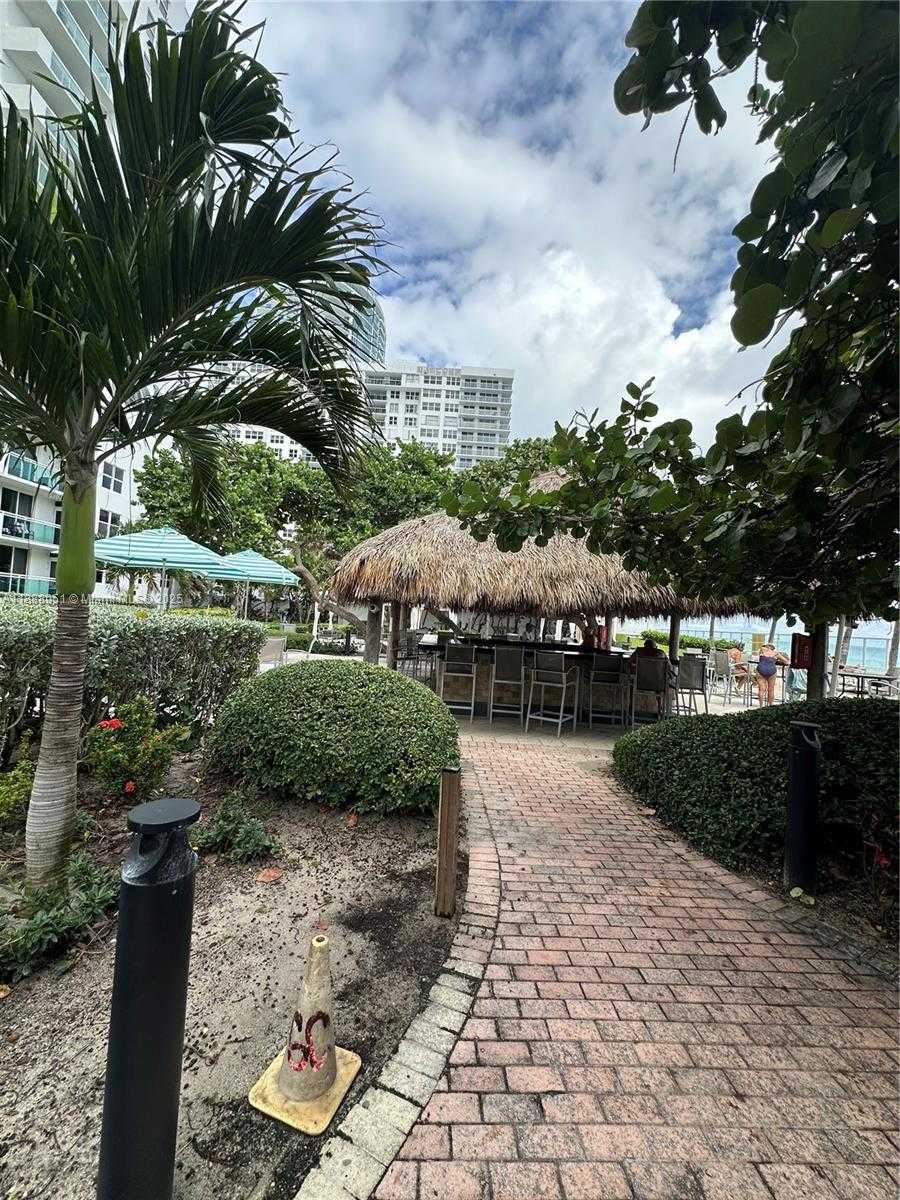 Imagen de Pequeño Objeto