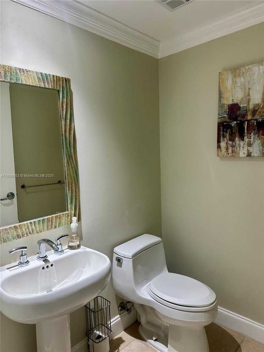 Small Image of 3101 SOUTH OCEAN DR #1904, Hollywood Number 15