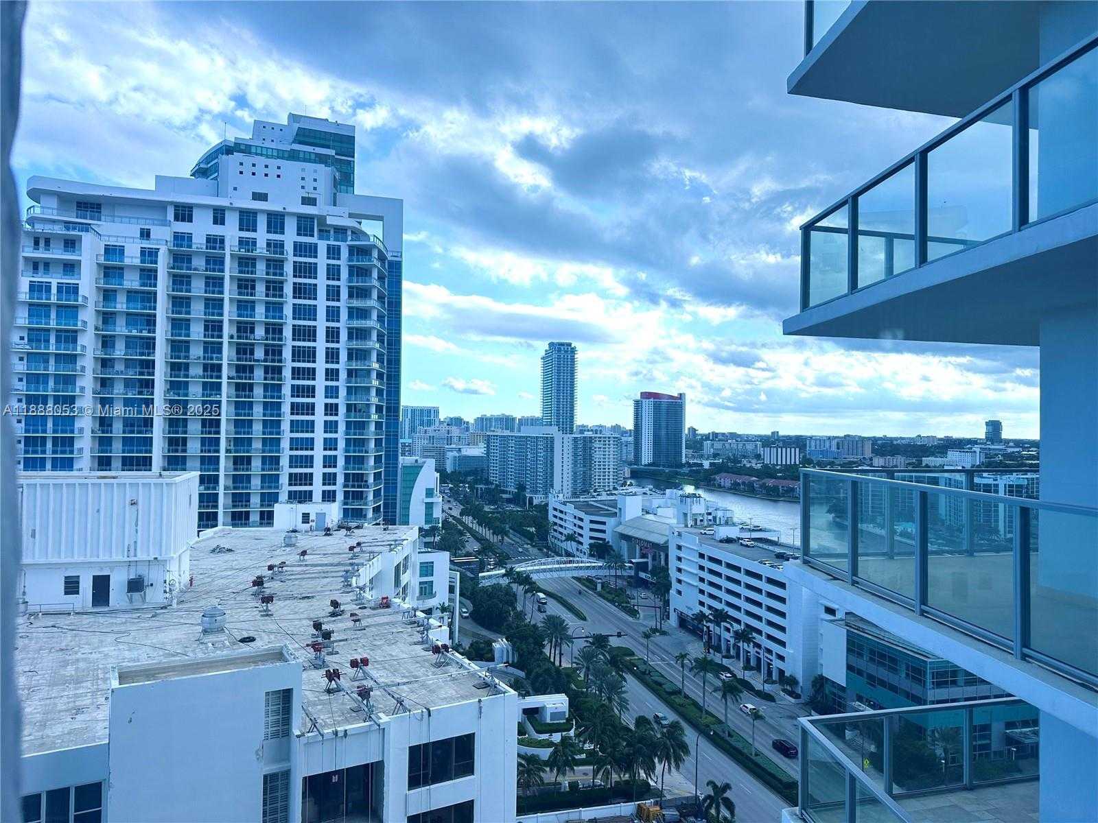 Small Image of 3101 SOUTH OCEAN DR #1904, Hollywood Number 18