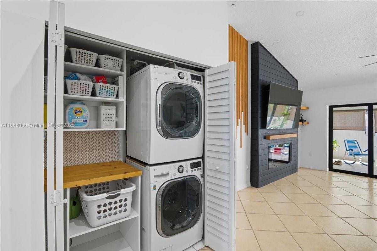 Small Image of 18775 NORTH WEST 80TH AVE #18775, Hialeah Number 21