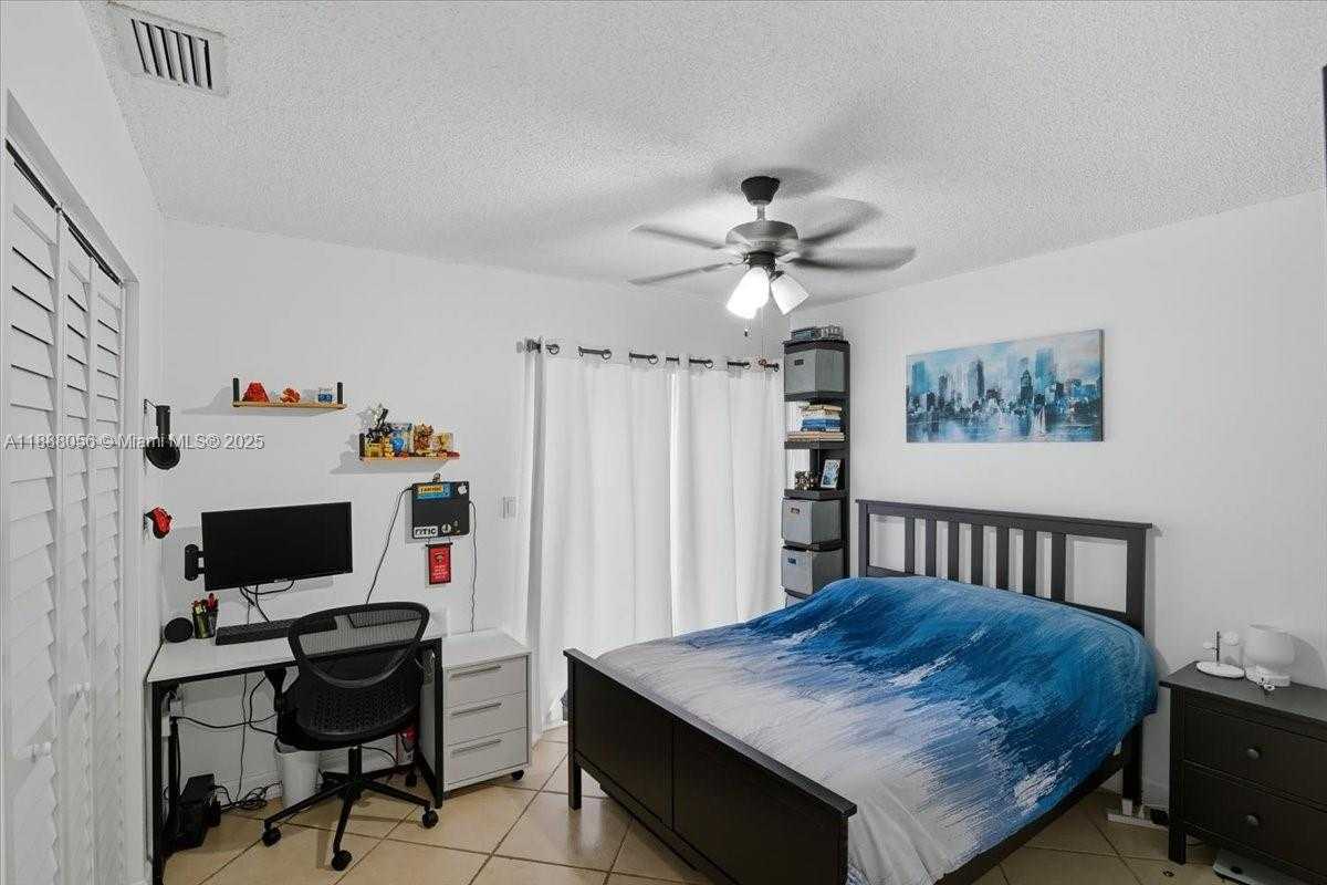 Small Image of 18775 NORTH WEST 80TH AVE #18775, Hialeah Number 36