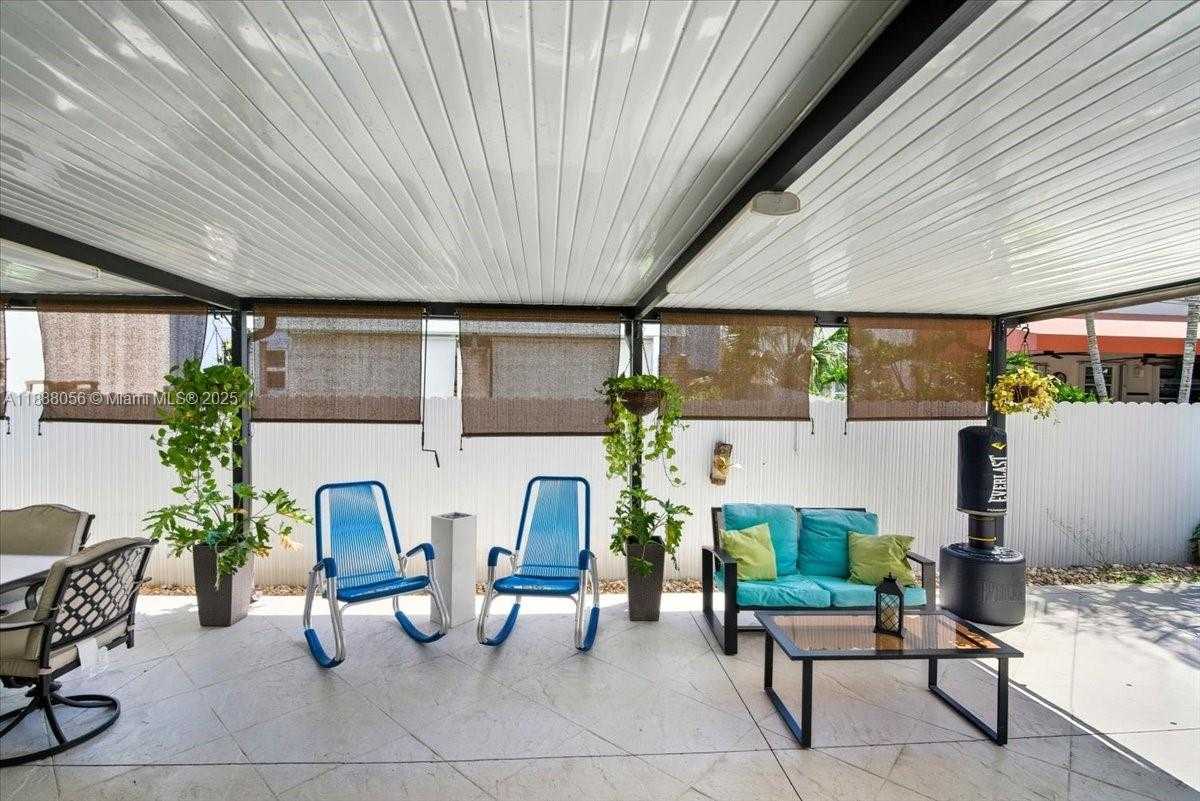 Small Image of 18775 NORTH WEST 80TH AVE #18775, Hialeah Number 37