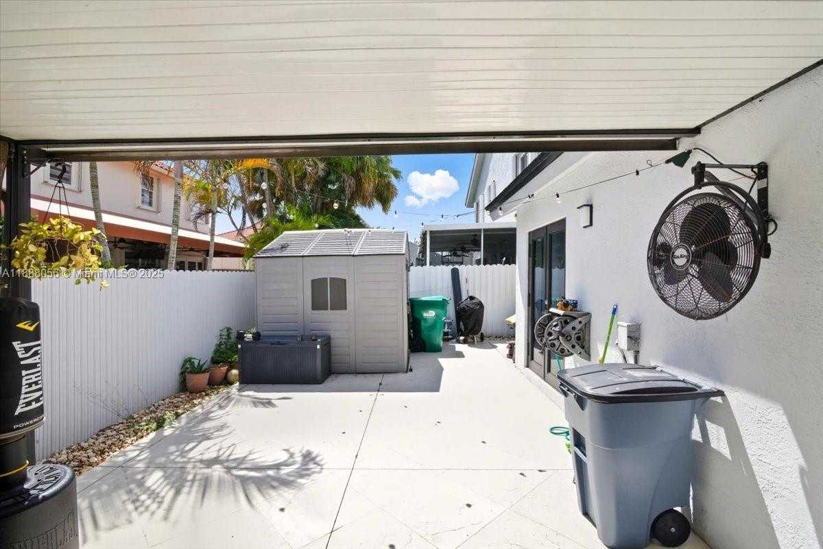 Small Image of 18775 NORTH WEST 80TH AVE #18775, Hialeah Number 41