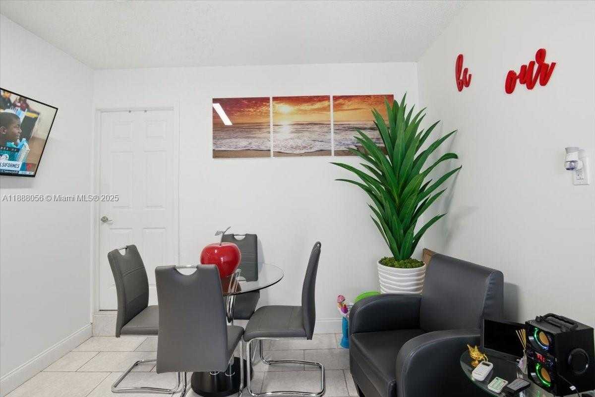 Small Image of 18775 NORTH WEST 80TH AVE #18775, Hialeah Number 45