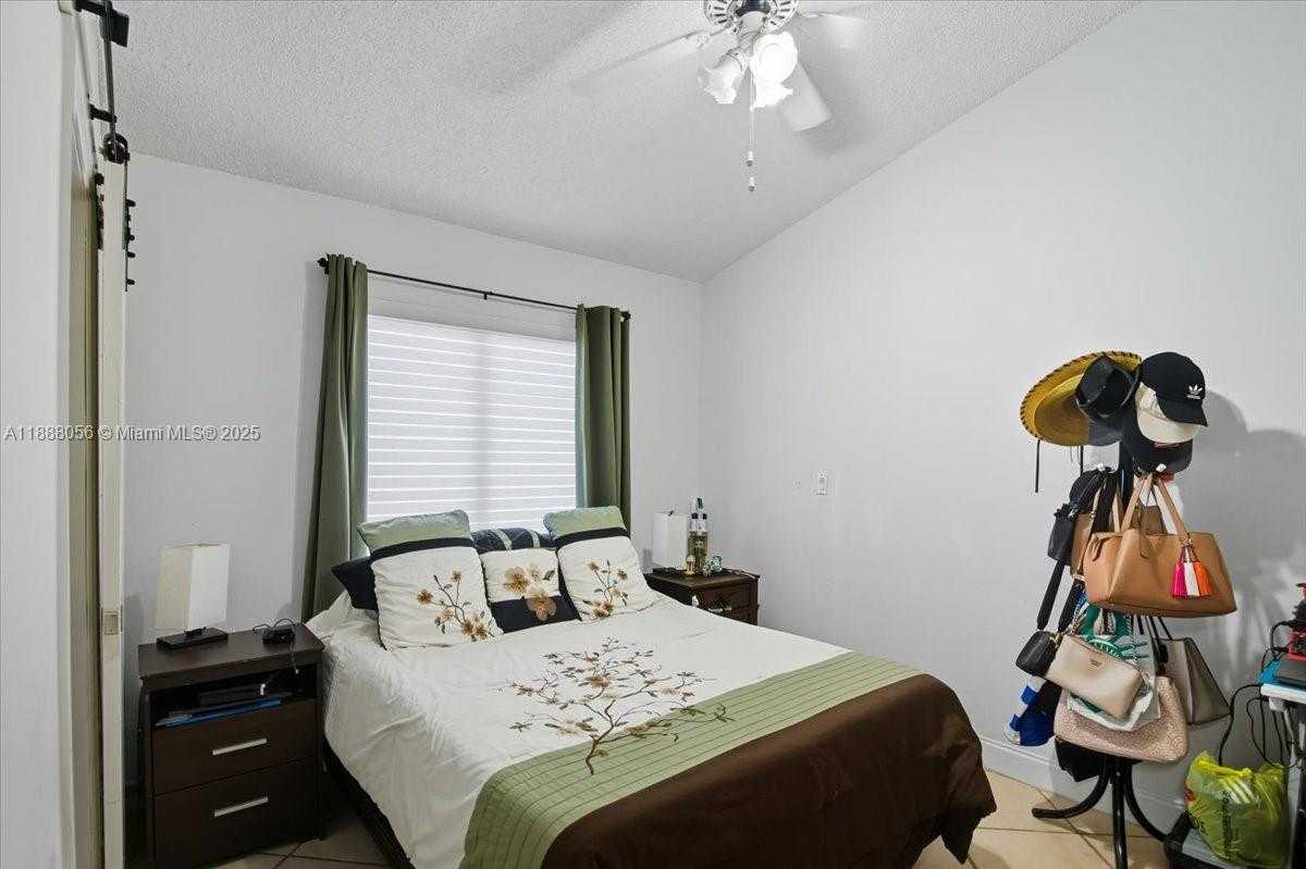 Small Image of 18775 NORTH WEST 80TH AVE #18775, Hialeah Number 46