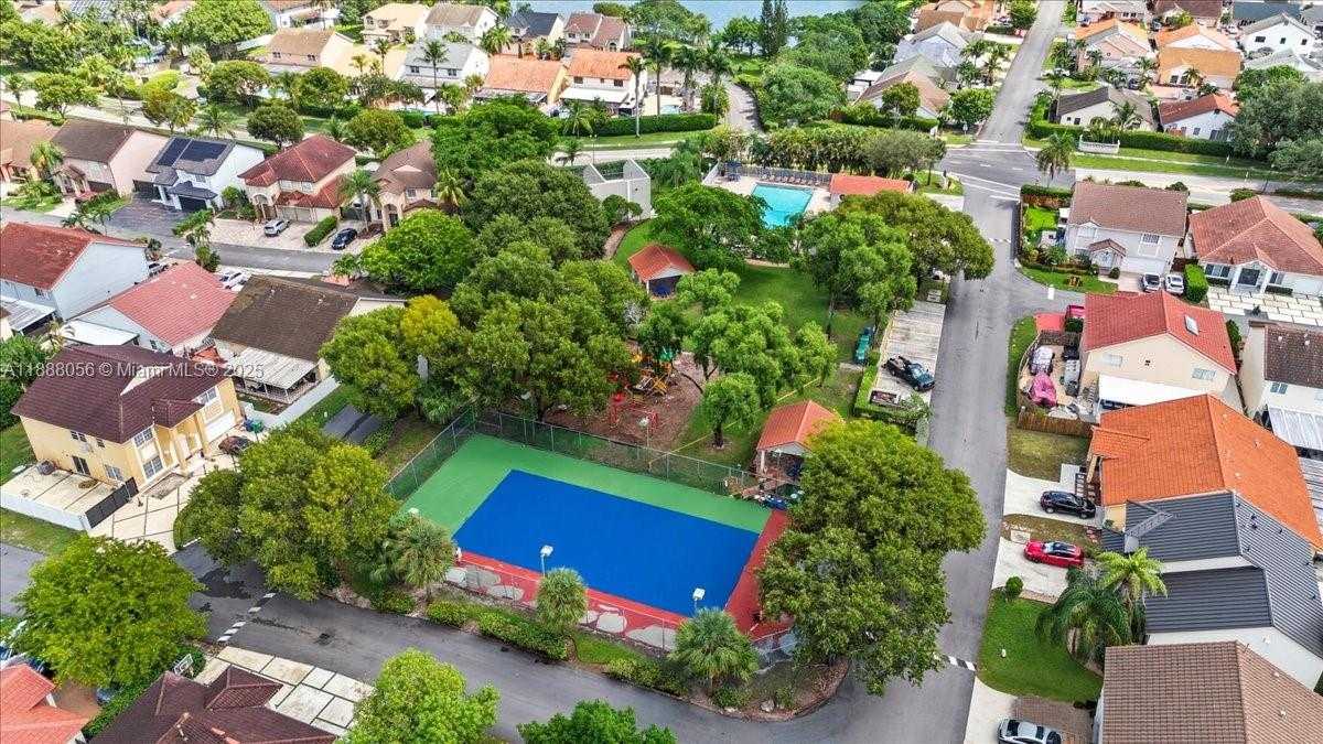 Small Image of 18775 NORTH WEST 80TH AVE #18775, Hialeah Number 53