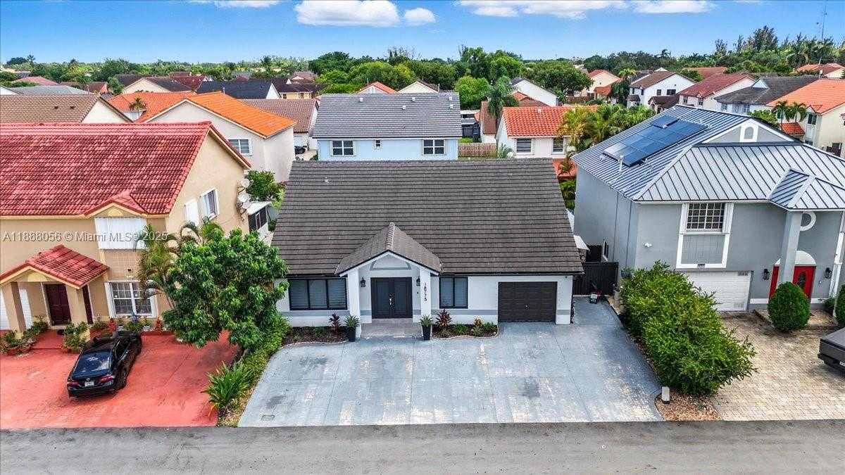 Small Image of 18775 NORTH WEST 80TH AVE #18775, Hialeah Number 55
